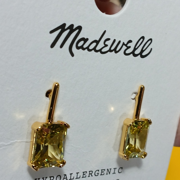 🎄❤️Madewell❤️ Beautiful Crystal Statement Earrings in Honeydew ❤️🎄 - Picture 5 of 8